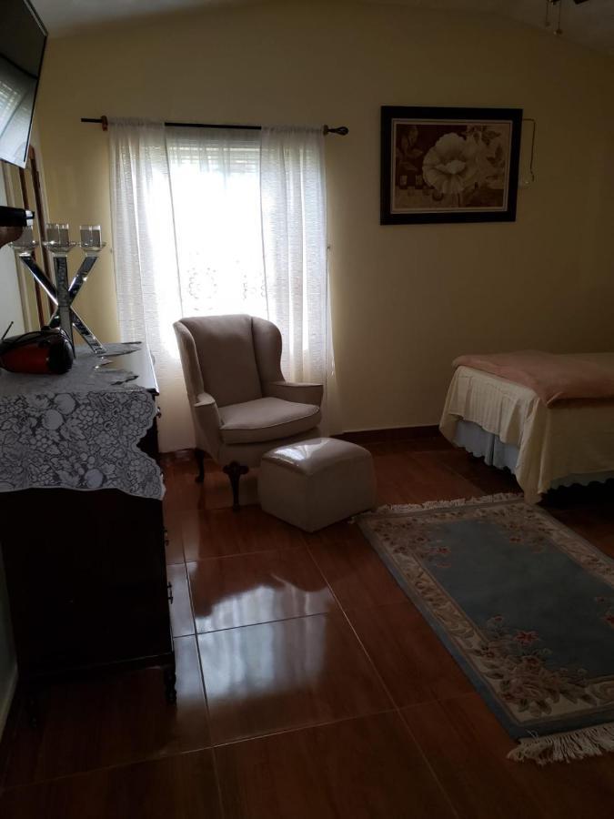 Villa Cliffe Ranch Mandeville Esterno foto