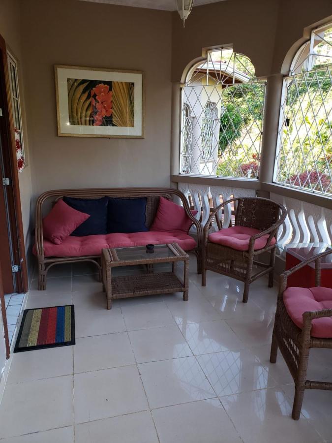 Villa Cliffe Ranch Mandeville Esterno foto