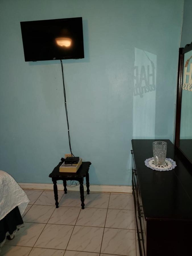 Villa Cliffe Ranch Mandeville Esterno foto