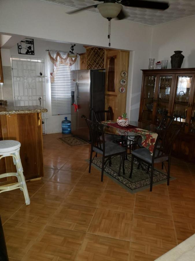 Villa Cliffe Ranch Mandeville Esterno foto